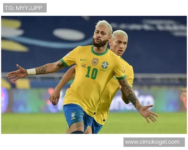 全球足球巨星齐聚一堂盘点各大球员传奇与巅峰表现